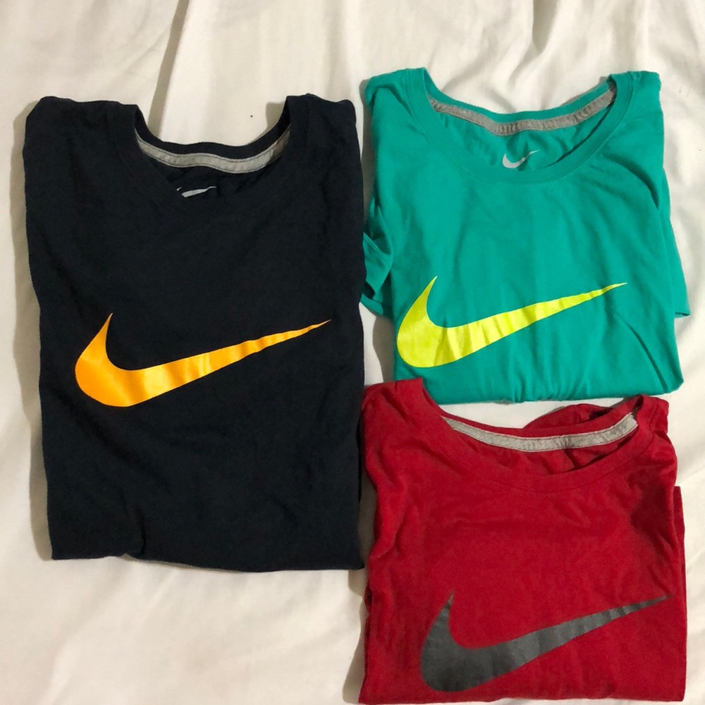 Set of 3 Nike short sleeve active tee
